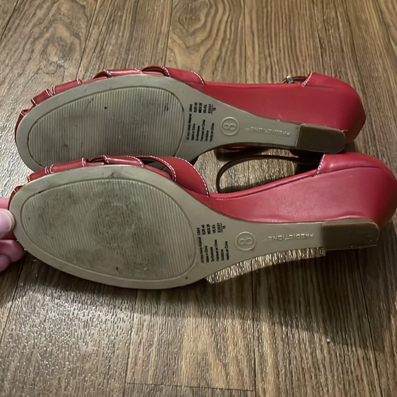 Predictions Red Wedges - Picture 3 of 4